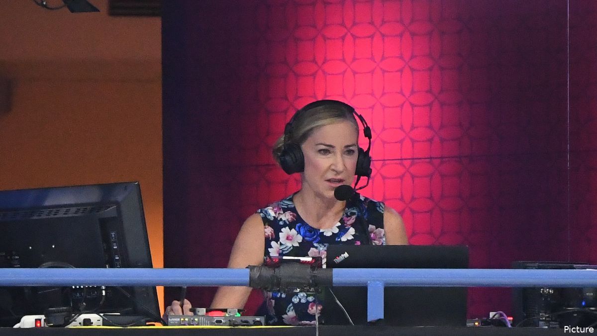 Evert claims Graf stands alone alongside Navratilova and Serena