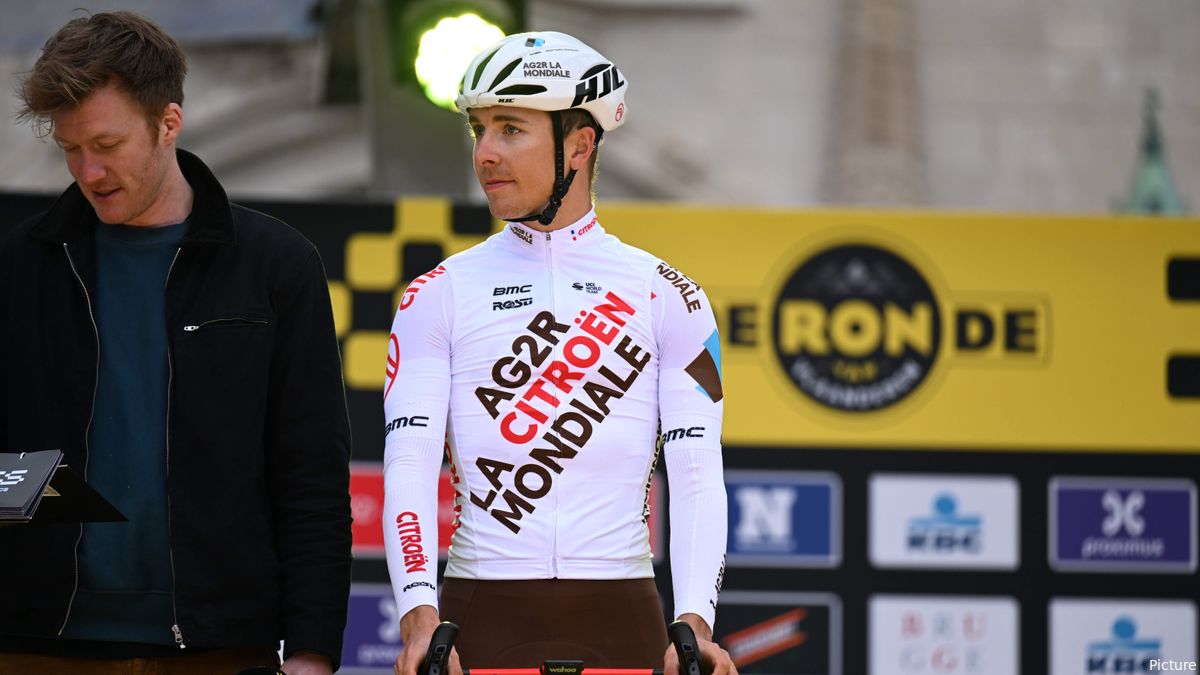 Benoît Cosnefroy wants to win a Classic in 2024 "Just one, That wouldn