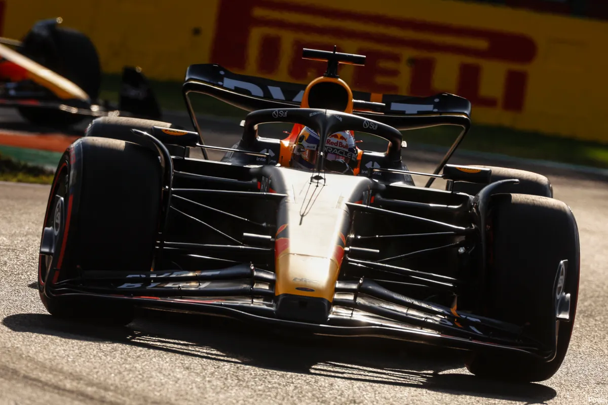 WK-stand: Verstappen met recordzege op weg naar derde titel, Ferrari wint plekje na aardige thuisrace