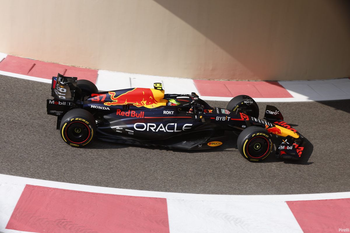 FIA niet blij met actie Verstappen: inhalen bij pit exit in Abu Dhabi vanaf nu verboden
