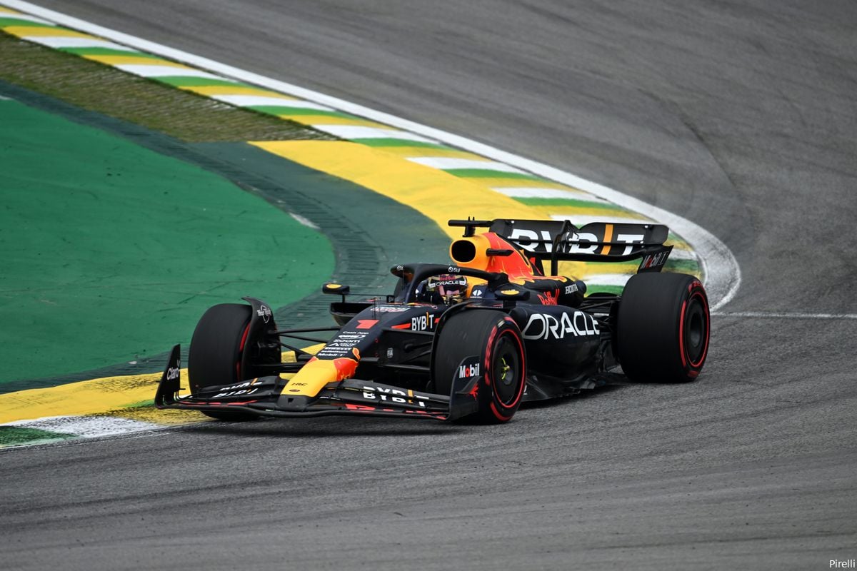 Verstappen oppermachtig in Brazilië, Mercedes slaat modderfiguur