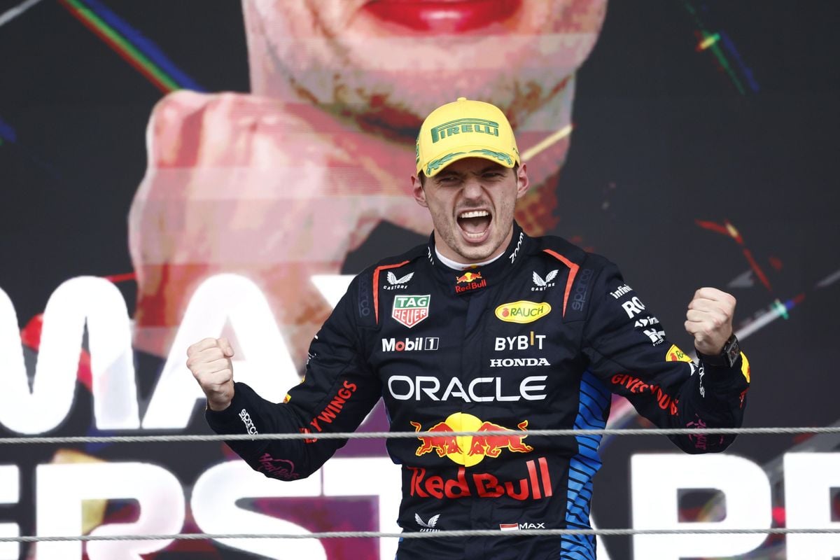 Albers merkt iets op bij fantastische Verstappen: 'Hij heeft ze helemaal vermorzeld'