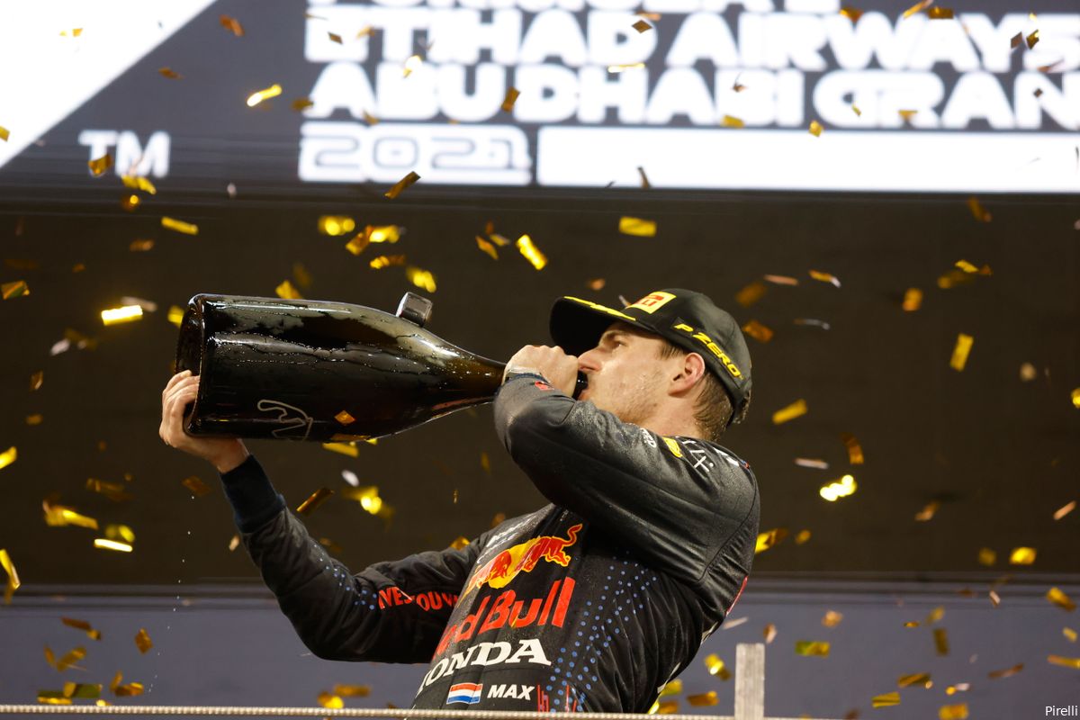 F1-journalisten zien terechte kampioen: 'Verstappen was het hele jaar briljant'