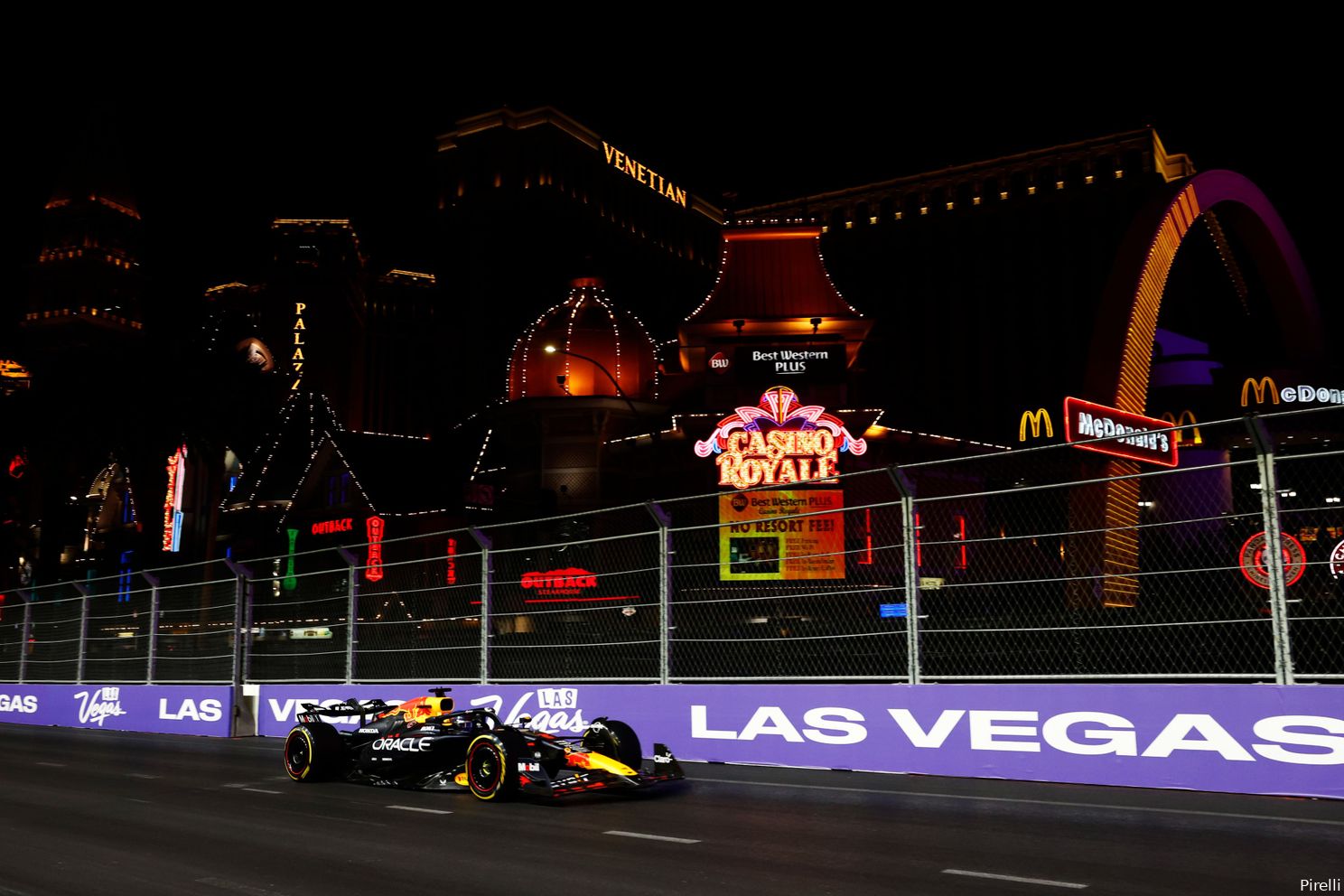 max verstappen red bull racing 6 friday lasvegas 2024