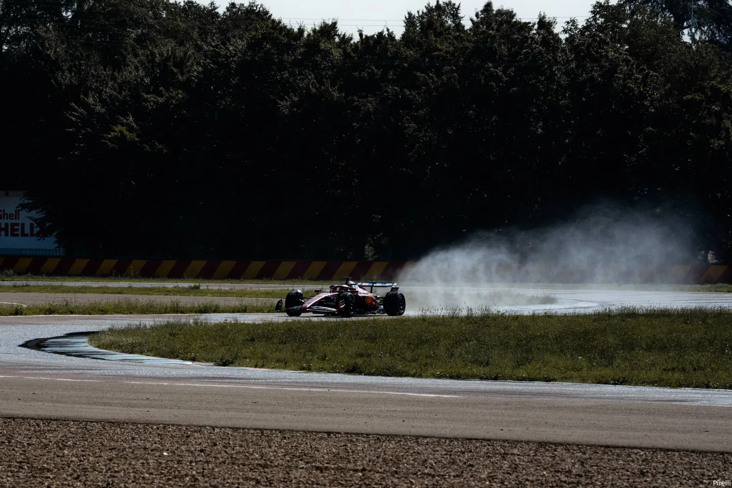 Pirelli enthousiast over 2026-regenbanden: 'We kunnen volgend jaar een verbeterd product bieden'
