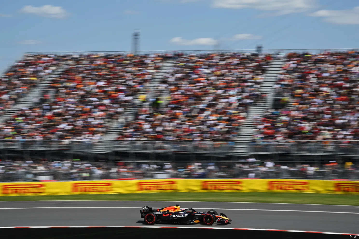 Hughes twijfelt niet aan Red Bull, maar aan McLaren: 'Verstappens tijden waren identiek'