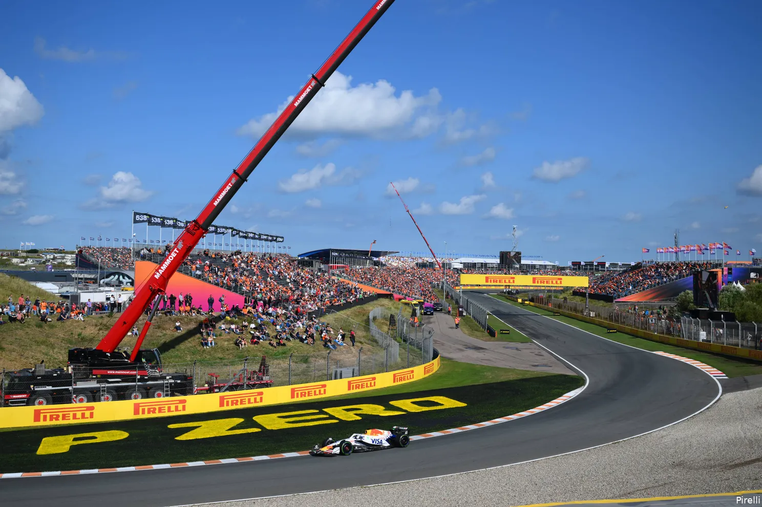 isack-hadjar-racing-bulls-2025-nederland-zandvoort-zaterdag-training-pirelli