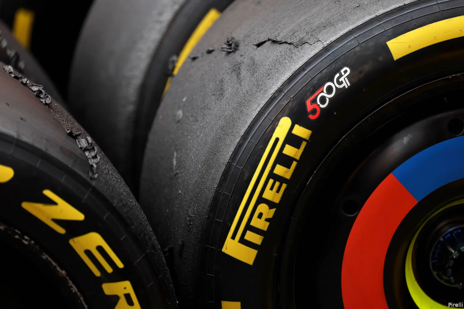 pirelli-band-medium-geel-gp-nederland-2025-zaterdag