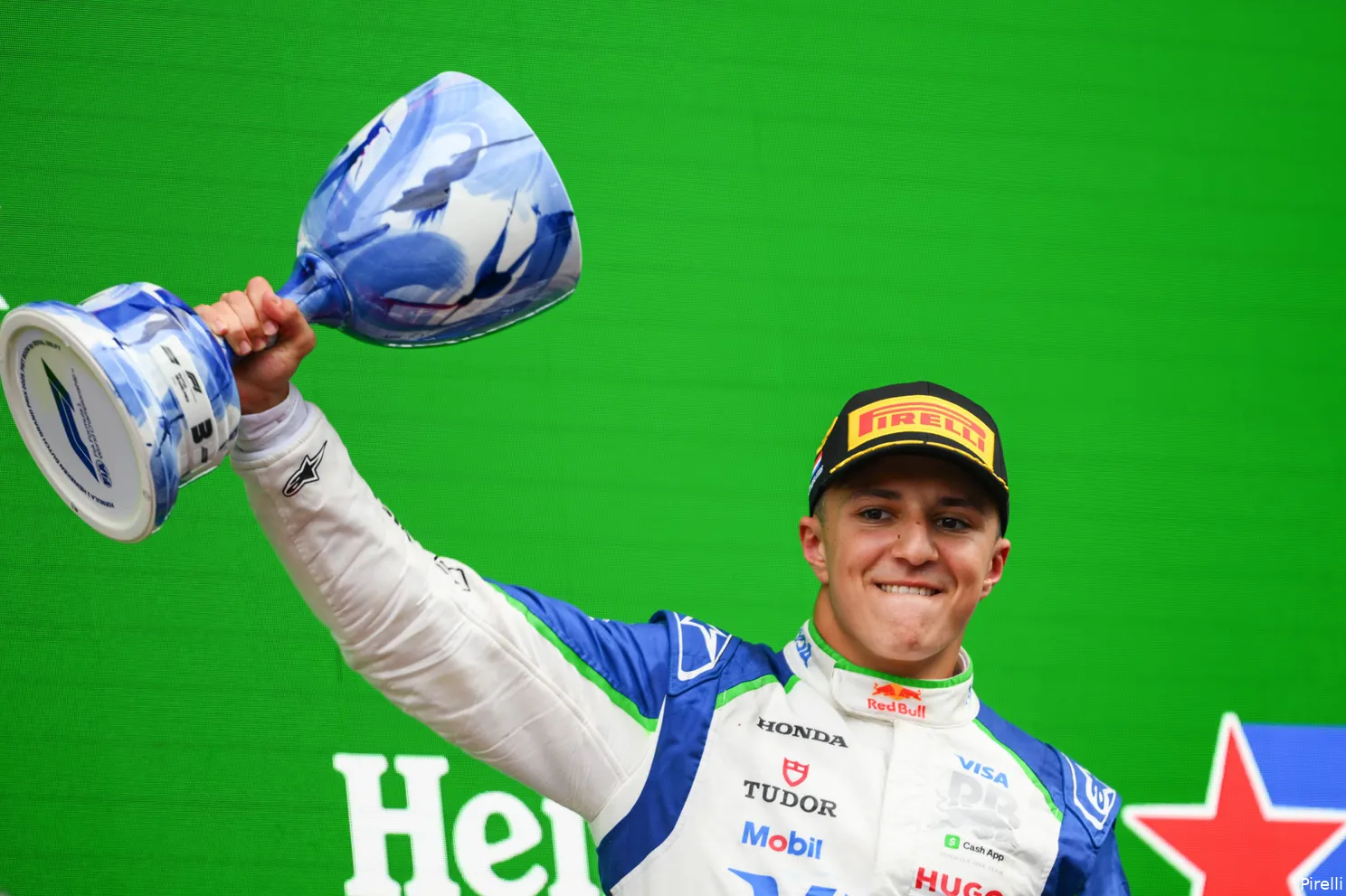 pirelli-isack-hadjar-visa-cash-app-racing-bulls-gp-nederland-2025-zondag-podium-2