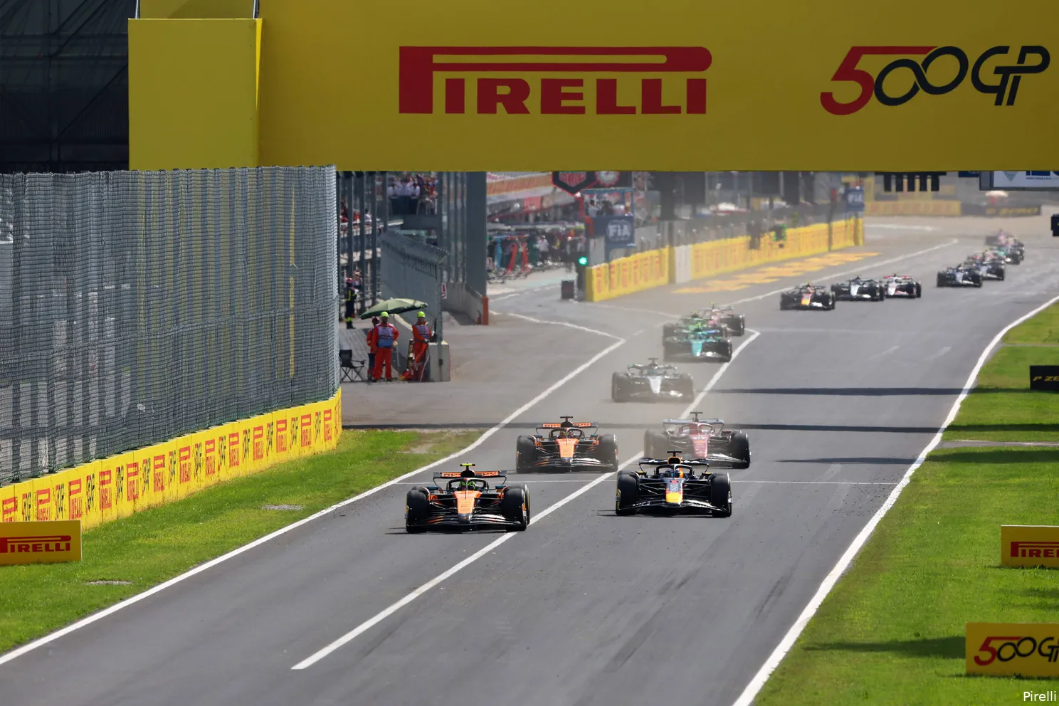 max-verstappen-red-bull-racing-oscar-piastri-lando-norris-mclaren-monza-italië