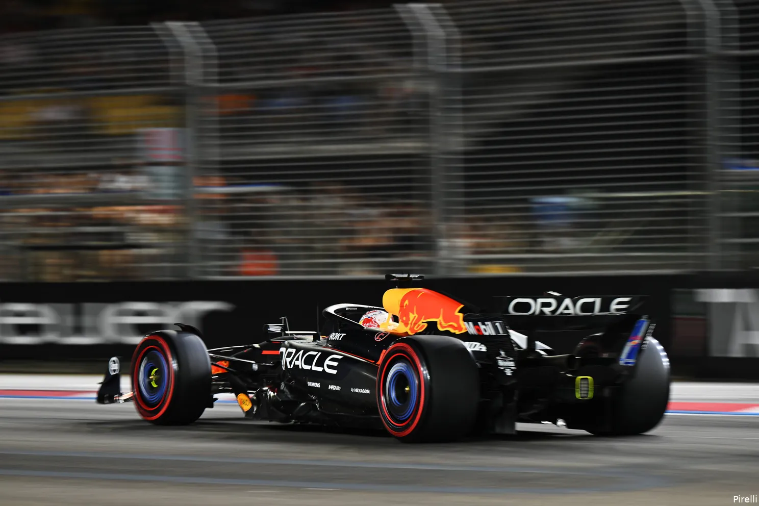 max-verstappen-red-bull-racing-26-friday-marinabay-2025
