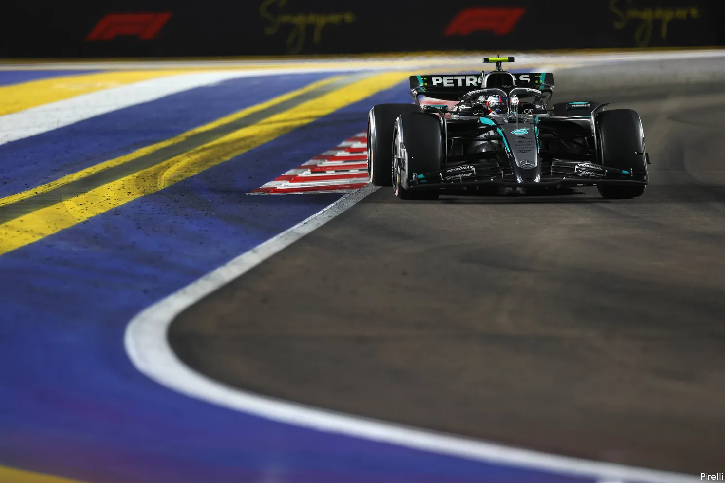 pirelli-andrea-kimi-antonelli-mercedes-gp-singapore-2025-zondag