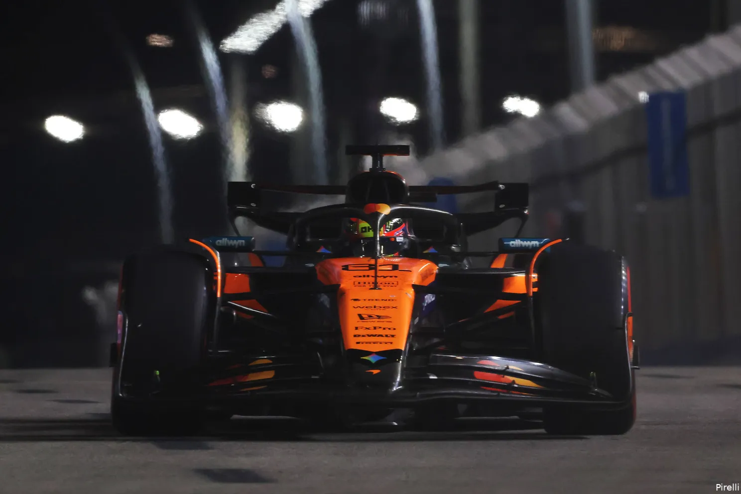 pirelli-oscar-piastri-mclaren-gp-singapore-2025-zaterdag