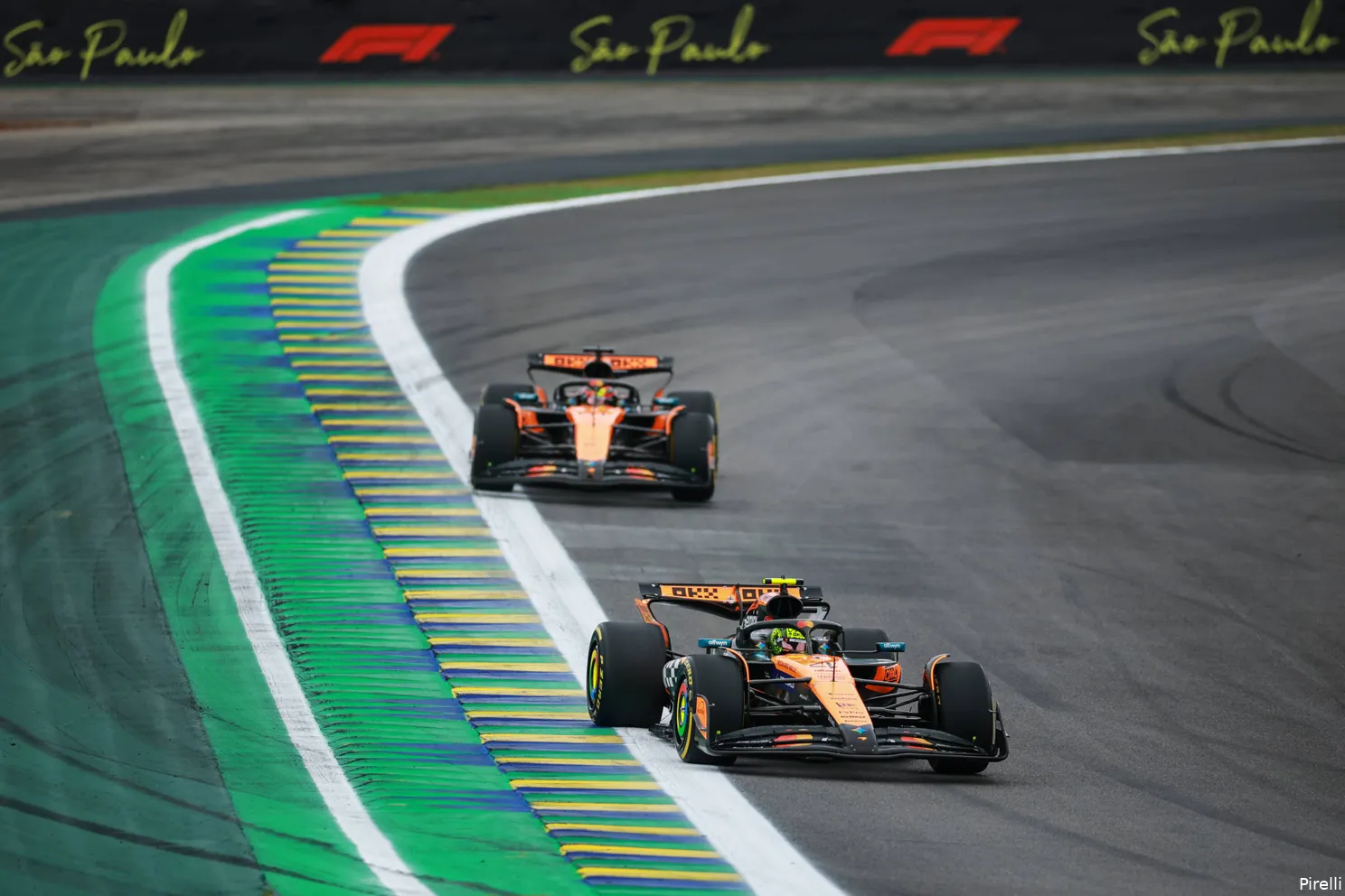 pirelli-mclaren-lando-norris-oscar-piastri-gp-sao-paulo-2025-zondag-2