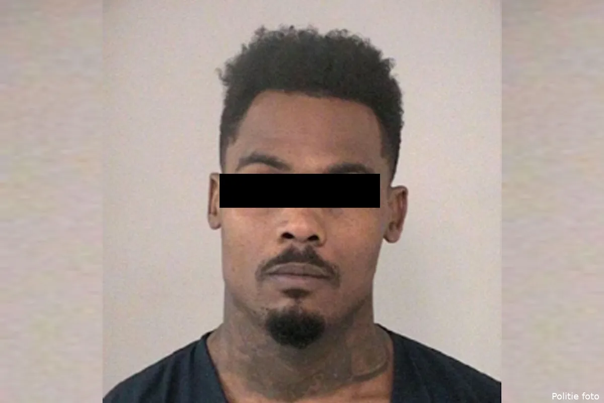 Boksster schept op over mishandelen vrouw na arrestatie: 'Die trut belde de politie'