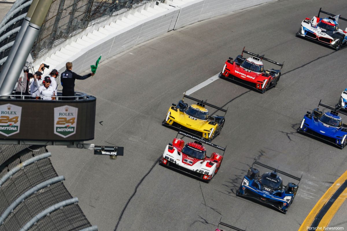 24 uur van Daytona Nederlandse coureurs zien overwinningskansen in korte tijd in rook opgaan