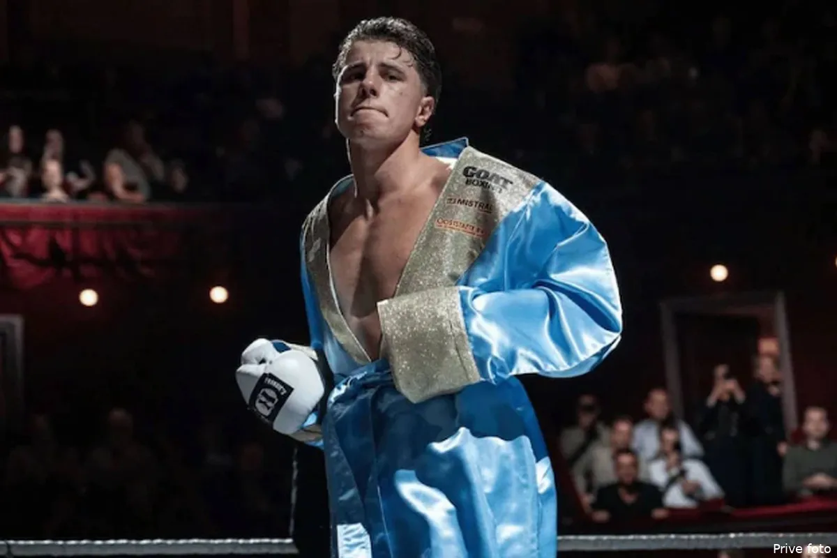 “Grote mond, grote stap” Bokser Tony Jas slaagt voor test en zet zich op de wereldkaart