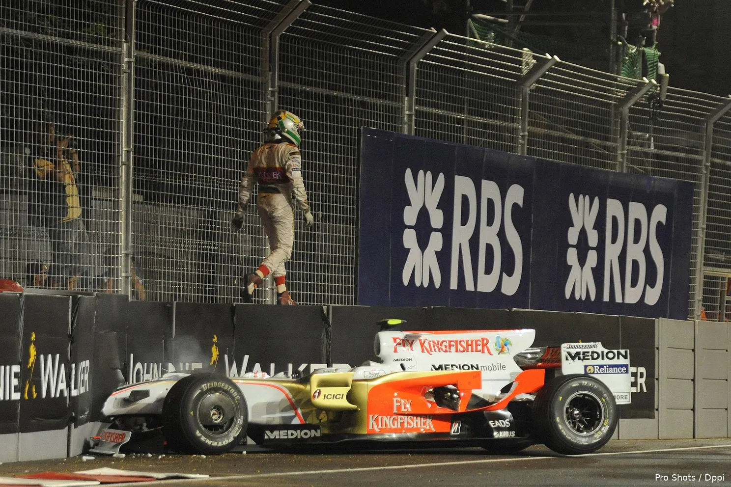 singapore-2008-piquet-renault-crashgate