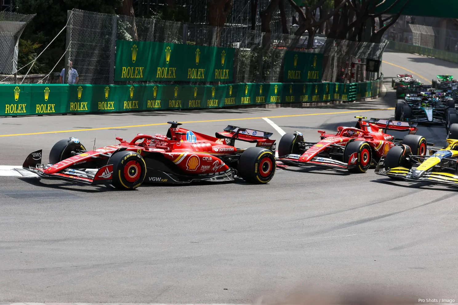 monaco charles leclerc oscar piastri carlos sainz start