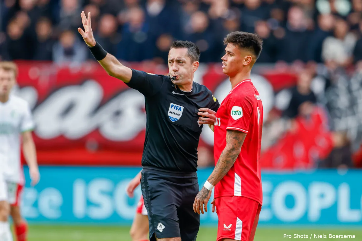 dennis higler mees hilgers fc twente feyenoord 2023 2024