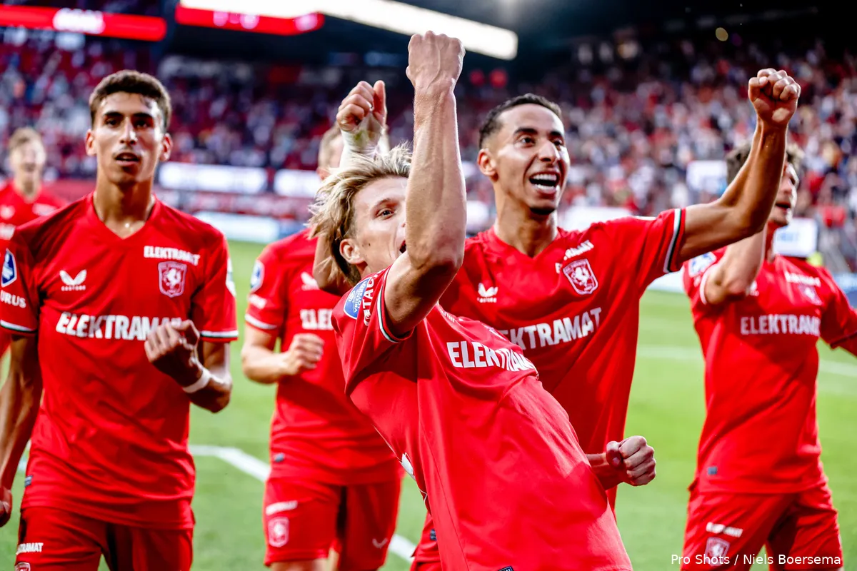 steijn viert goal twente sparta salah eddine 2024