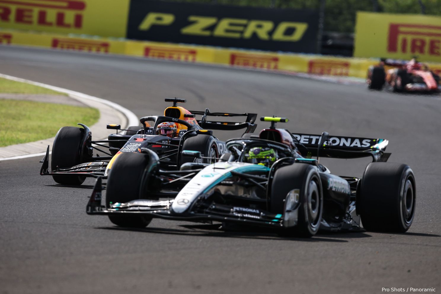 lewis hamilton max verstappen drs hongarije 2024 mercedes red bull