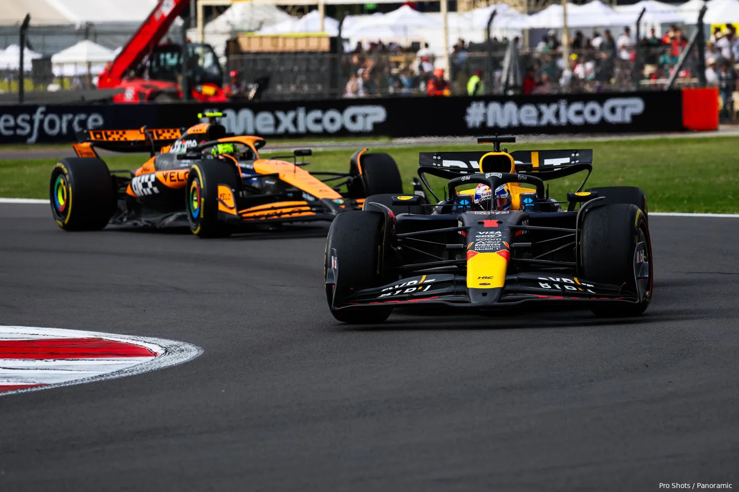 lando norris max verstappen mexico 1283