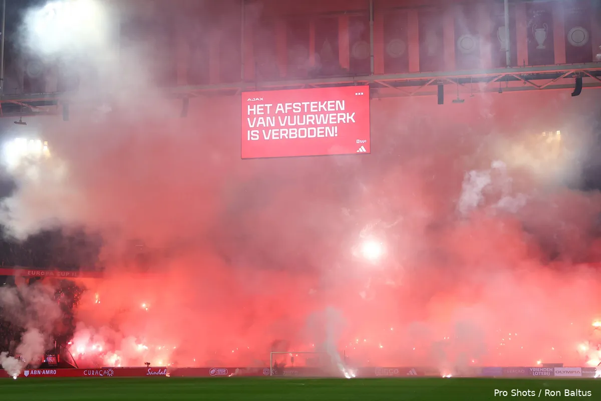 Copyright-ProShots-32279384