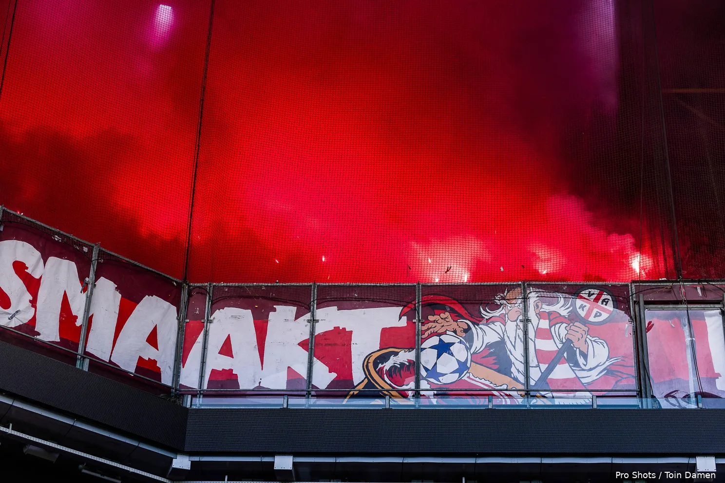 Pyro-FC-Twente-uitvak-PSV