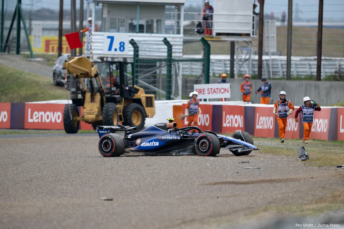 logan sargeant williams crash japan