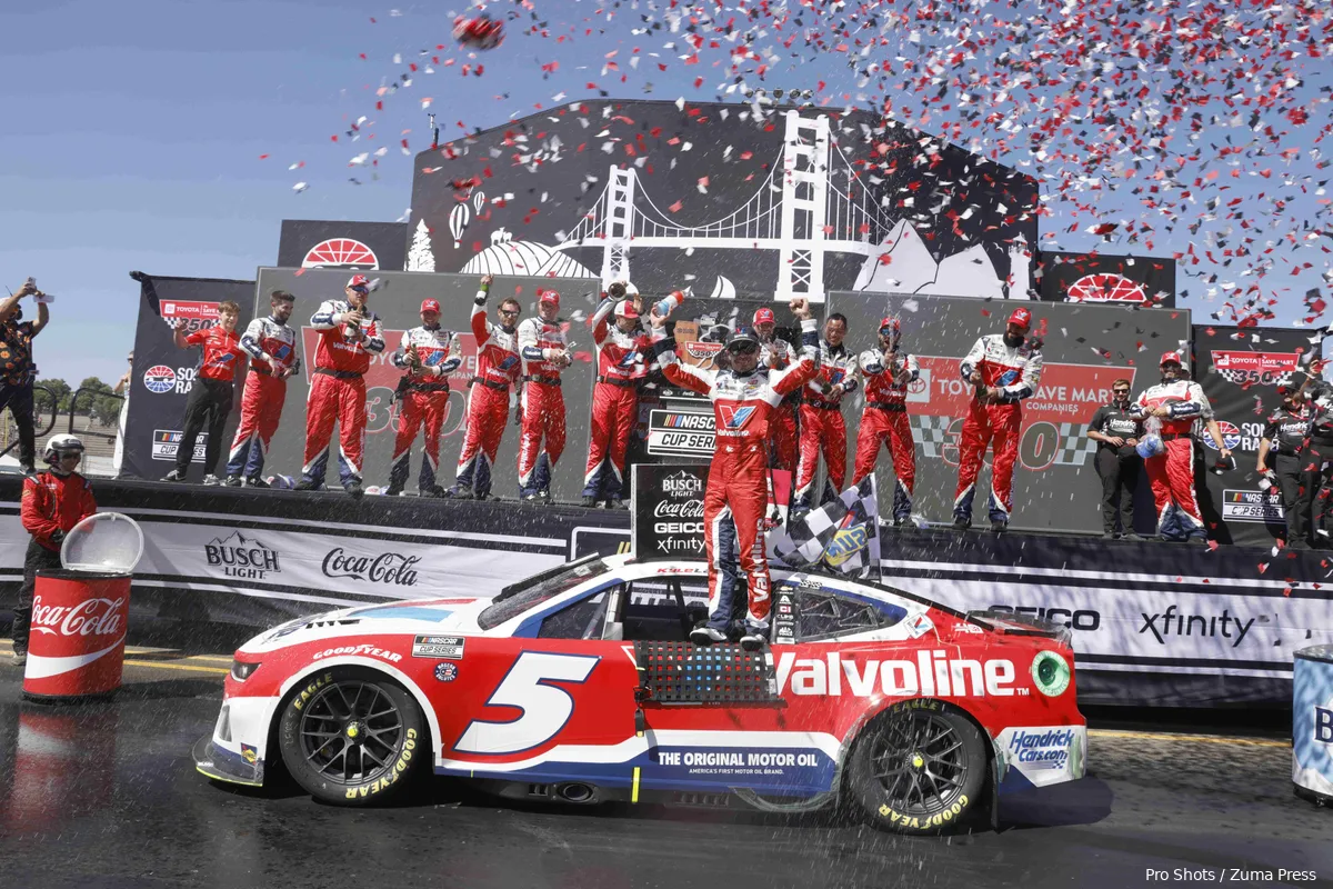 kyle larson nascar