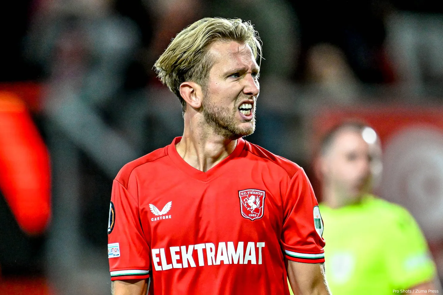 michel vlap roar fc twente fenerbahce 2024