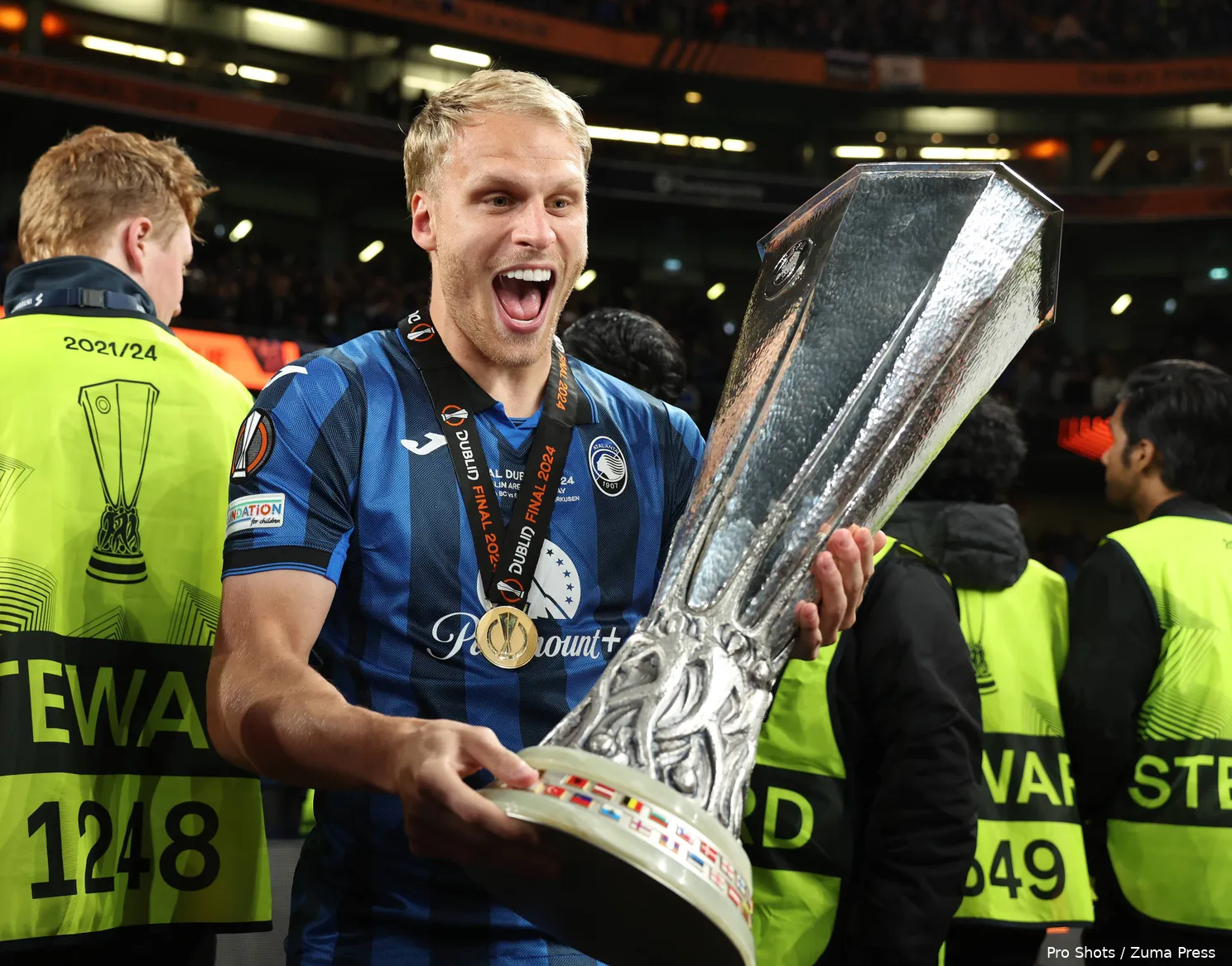 mitchel-bakker-europa-league-trofee-winst-2023-2024