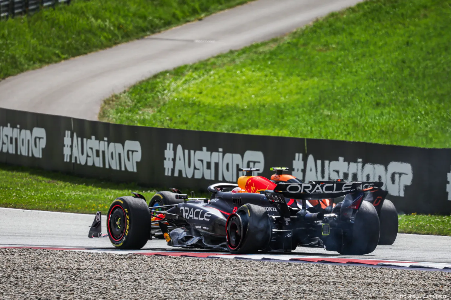 crash max verstappen lando norris oostenrijk 2024 2