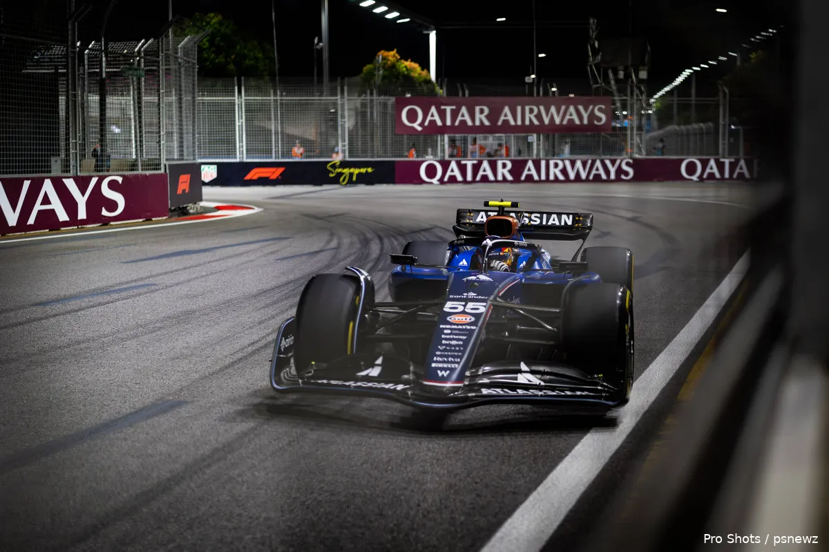 carlos-sainz-singapore-vt2-2025-williams