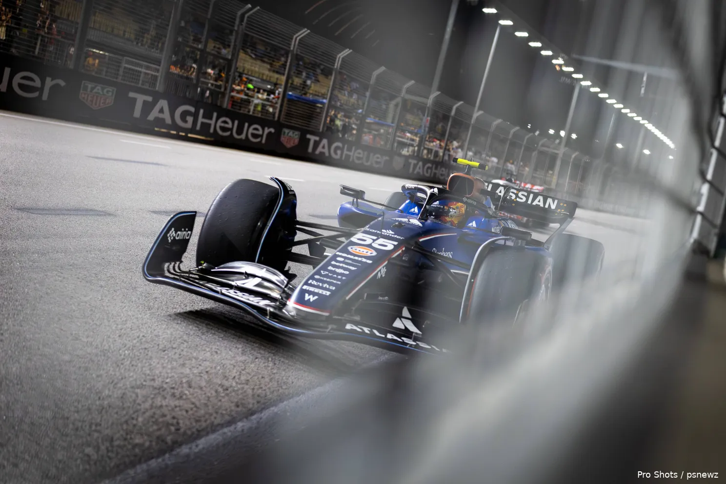 carlos-sainz-singapore-vt2-2025-williams