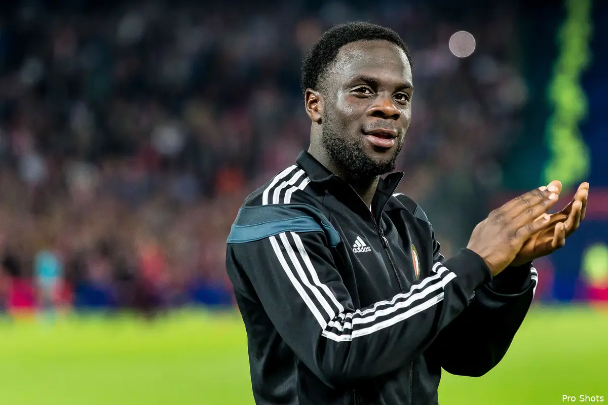 Zaakwaarnemers Manu melden zich in De Kuip