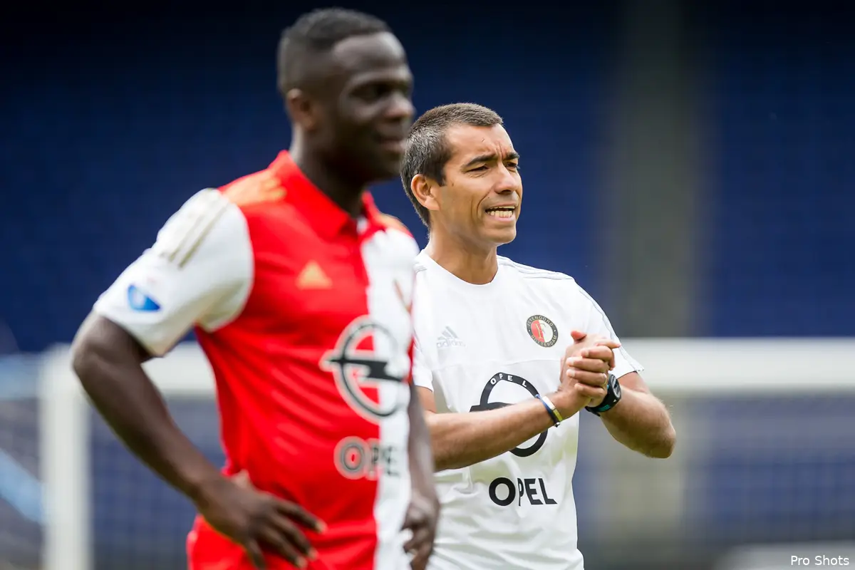 Vader Van Bronckhorst: ''Dit doet ook wel wat met me''