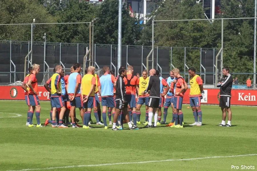 Feyenoord draait warm voor Openingswedstrijd