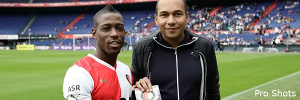 Schaken ontvangt eerste exemplaar nieuwe Feyenoord-single