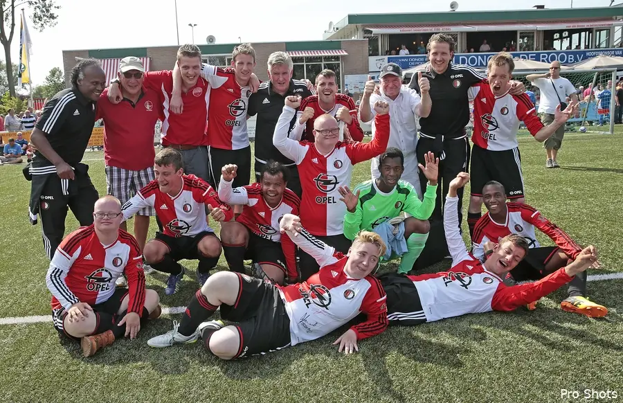 Stralende gezichten op G-voetbaldag in Barendrecht