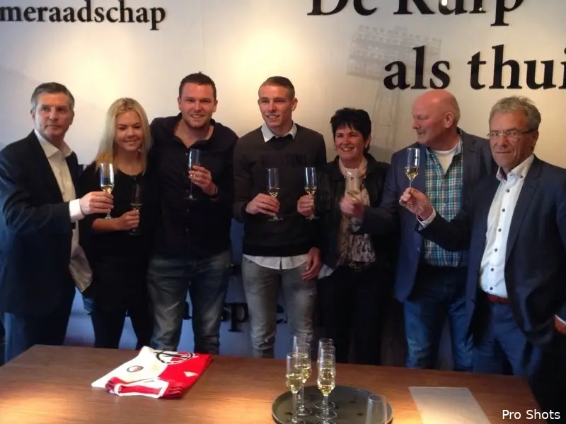 Van Beek tekent contract: "Deze club past bij mij"
