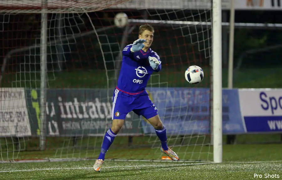 Hansson debuteert met gelijkspel in Feyenoord 2