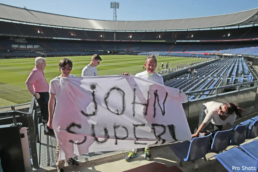 John Woof op schema voor Sophia in De Kuip