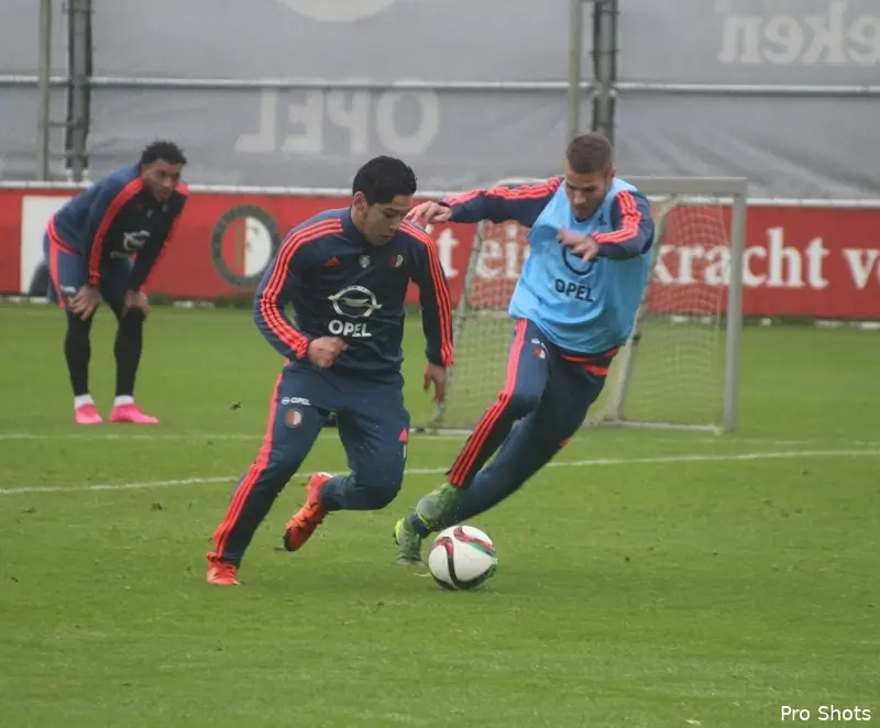 Intensieve training op bomvol Varkenoord