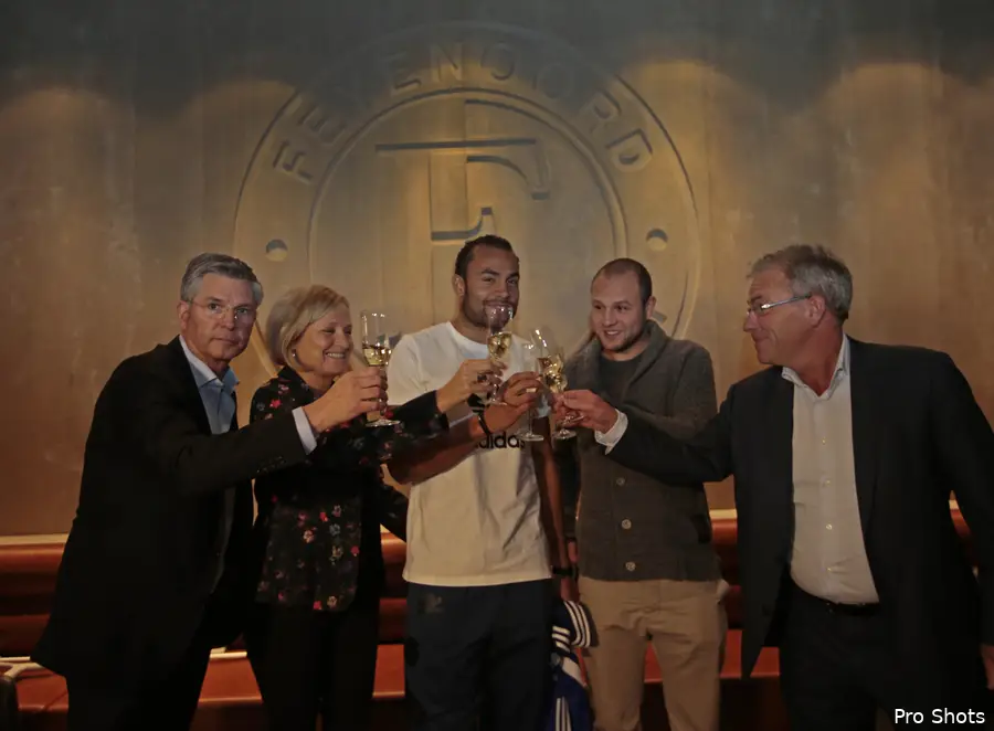 Warner Hahn tekent contract tot 2019