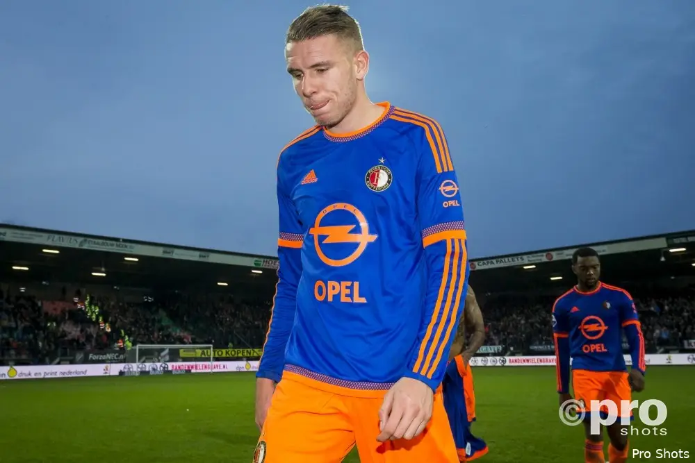 'Van Beek kan transfer vergeten door zwak optreden'