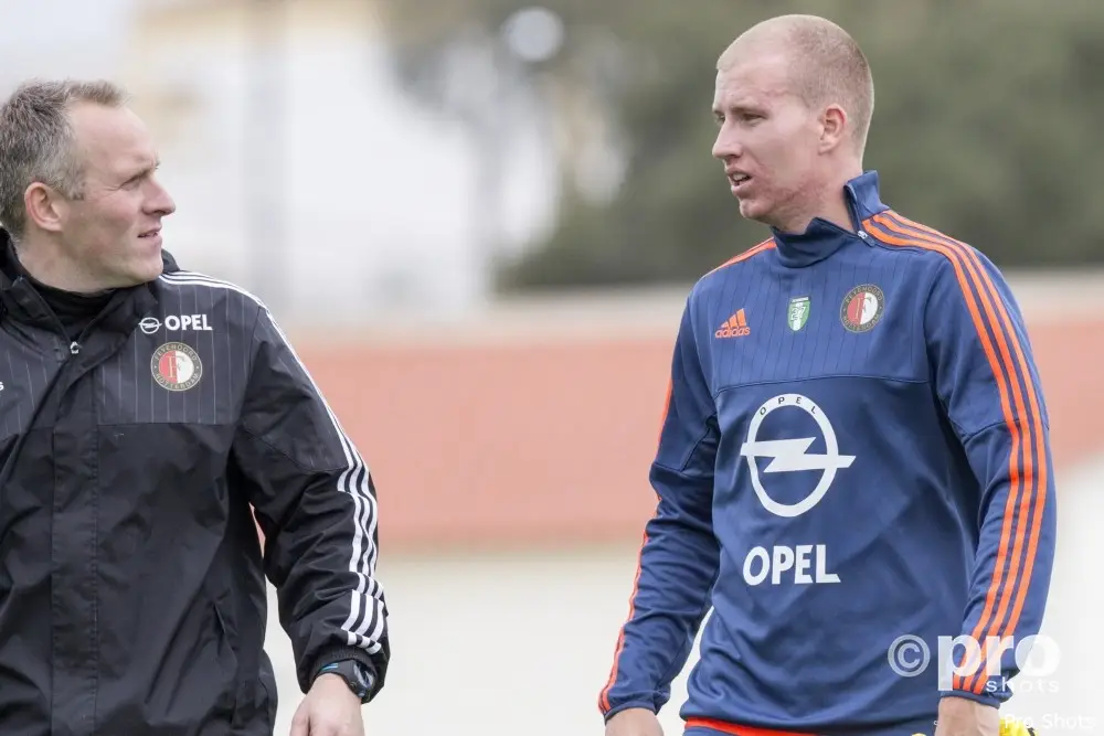 Van Bronckhorst zuinig op El Ahmadi en Gustafson
