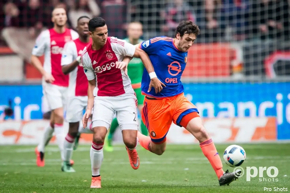 Feyenoord verliest Klassieker en derde plek