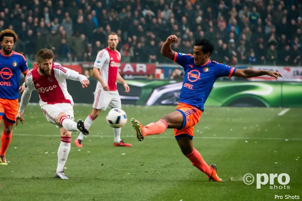 Tapia maakt debuut: ''Heb gedaan wat trainer had gevraagd''